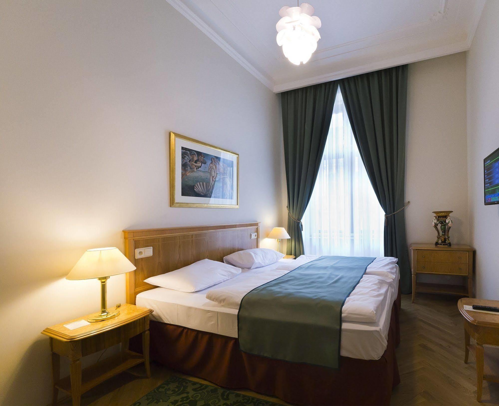 Grandhotel Ambassador Narodni Dum Карлови Вари Екстериор снимка
